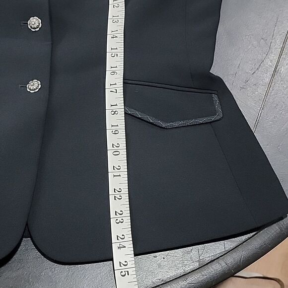 🖤5/$20🖤 TAHARI.. black blazer.. - Picture 13 of 13